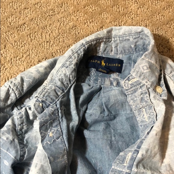 Button down - Picture 2 of 2